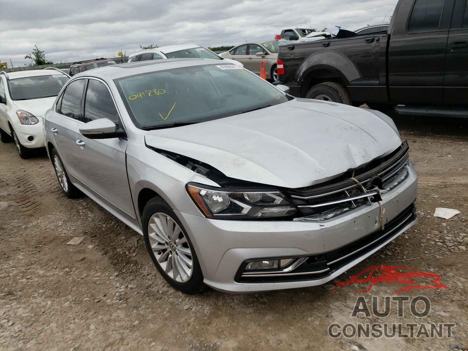 VOLKSWAGEN PASSAT 2016 - 1VWBT7A37GC041880