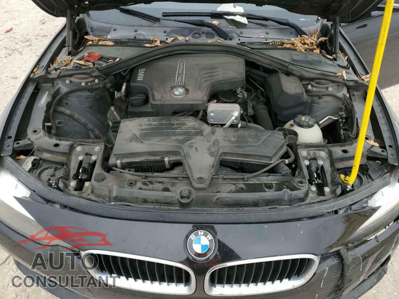 BMW 3 SERIES 2016 - WBA8E1G51GNT37654