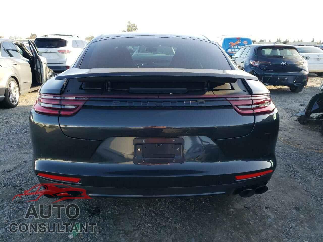 PORSCHE PANAMERA 2018 - WP0AA2A79JL110831