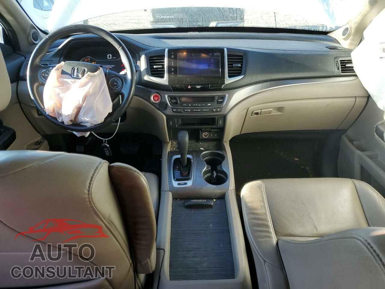 HONDA PILOT 2018 - 5FNYF5H54JB021323