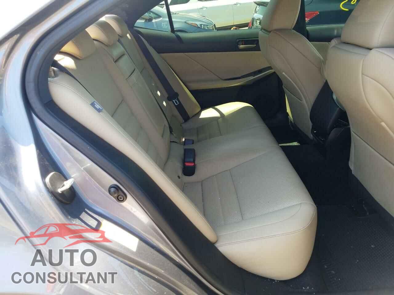 LEXUS IS 2017 - JTHBE1D21H5030150