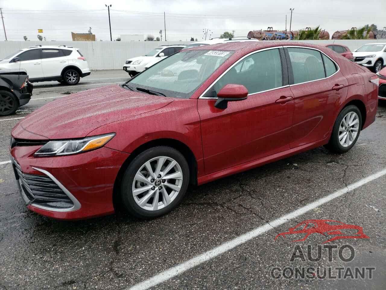 TOYOTA CAMRY 2022 - 4T1C11AK3NU644748