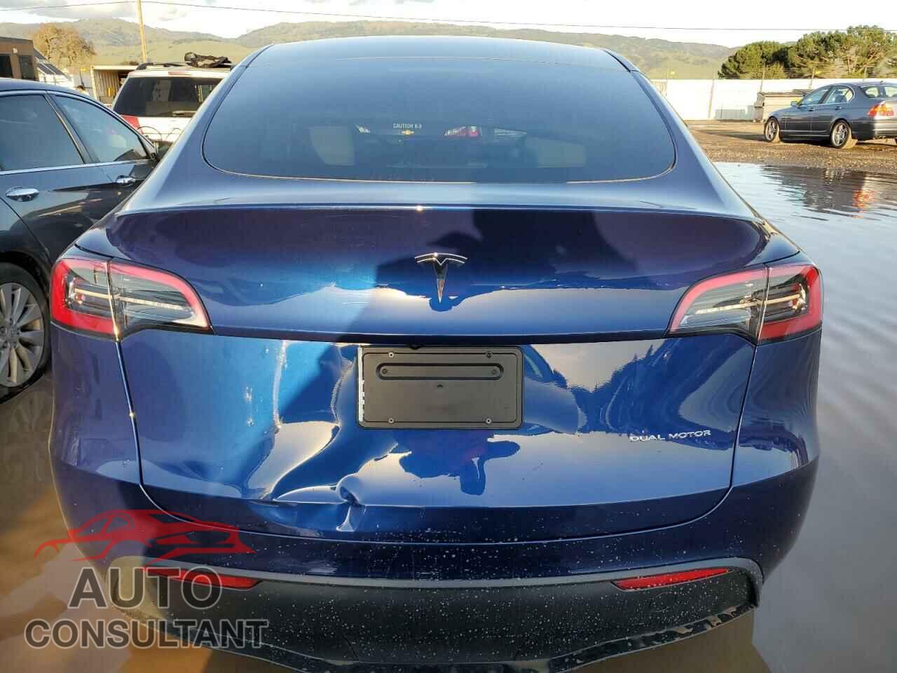 TESLA MODEL Y 2024 - 7SAYGDEE2RF983730