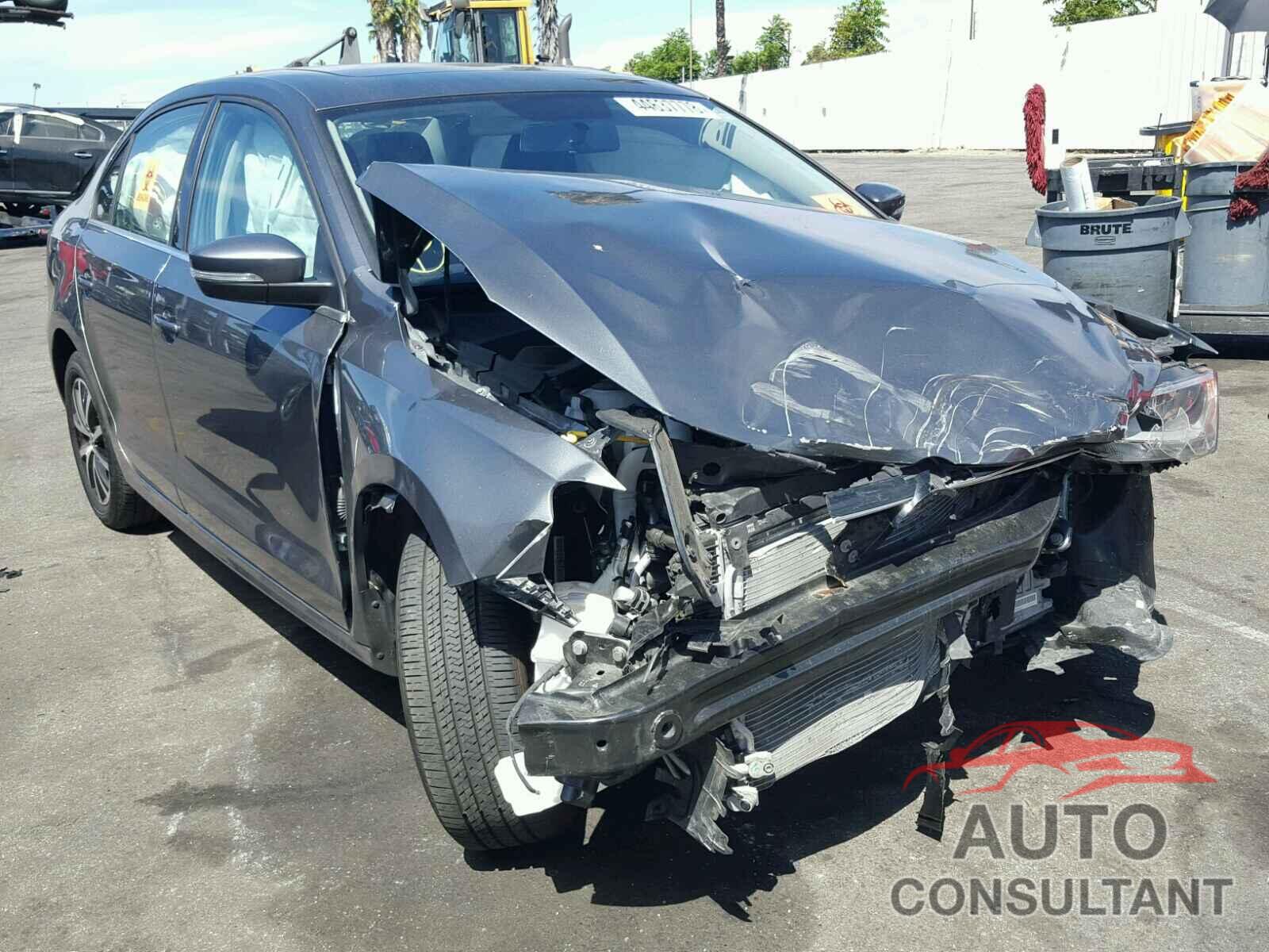VOLKSWAGEN JETTA 2017 - 3VWDB7AJ1HM259100