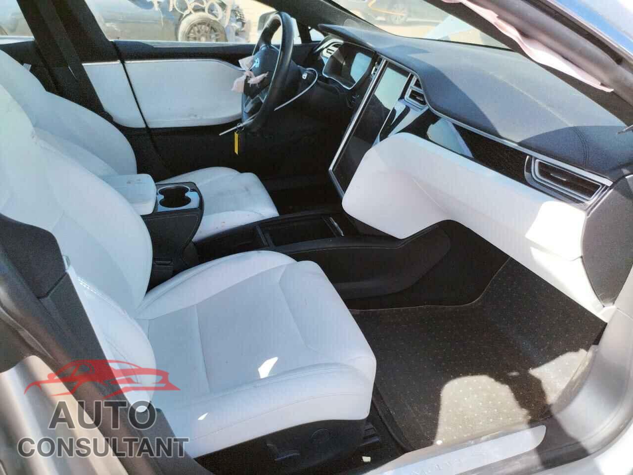 TESLA MODEL S 2017 - 5YJSA1E15HF203850