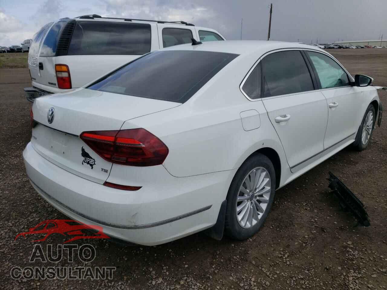 VOLKSWAGEN PASSAT 2017 - 1VWBT7A32HC034174