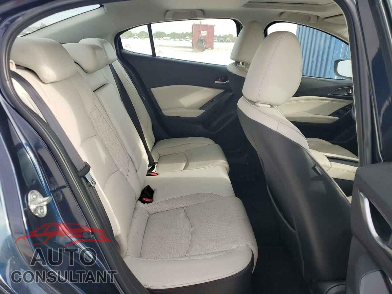 MAZDA 3 2017 - 3MZBN1W32HM141742