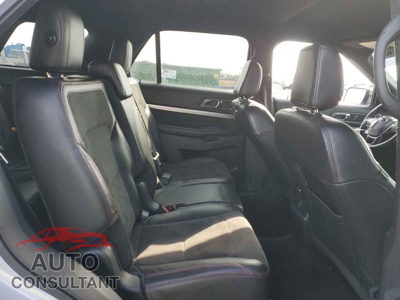 FORD EXPLORER 2018 - 1FM5K8D86JGB78921