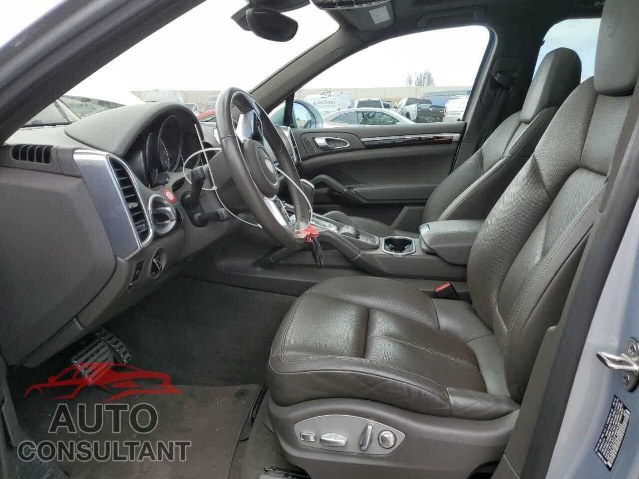PORSCHE CAYENNE 2017 - WP1AE2A25HLA68465