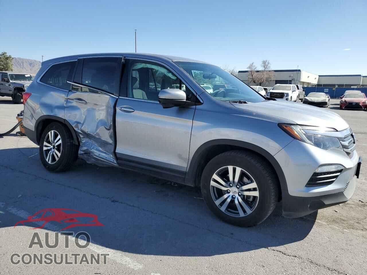 HONDA PILOT 2017 - 5FNYF6H33HB057177