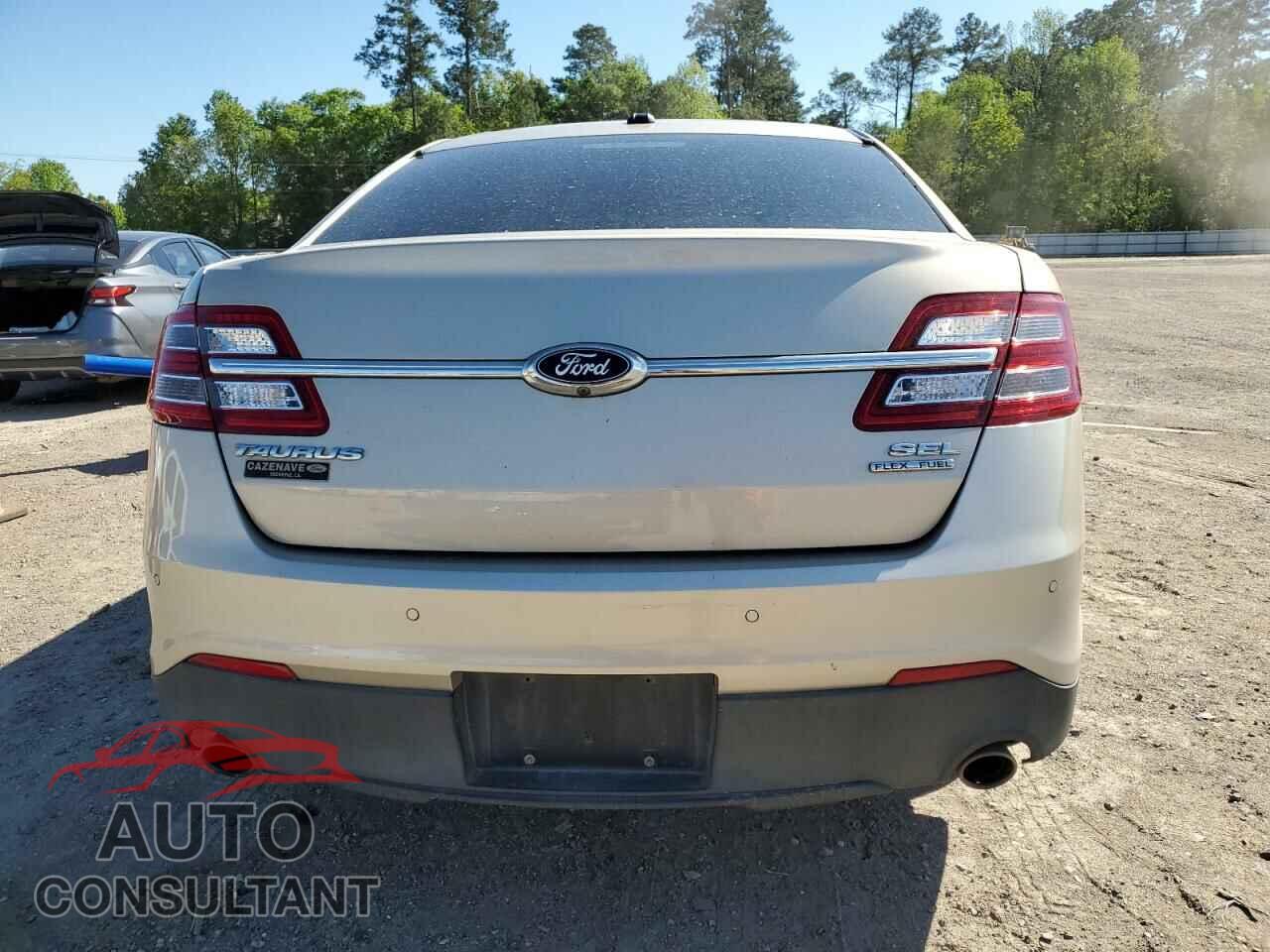 FORD TAURUS 2017 - 1FAHP2E85HG106221