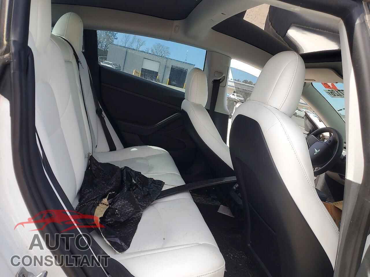 TESLA MODEL 3 2021 - 5YJ3E1EA4MF032219