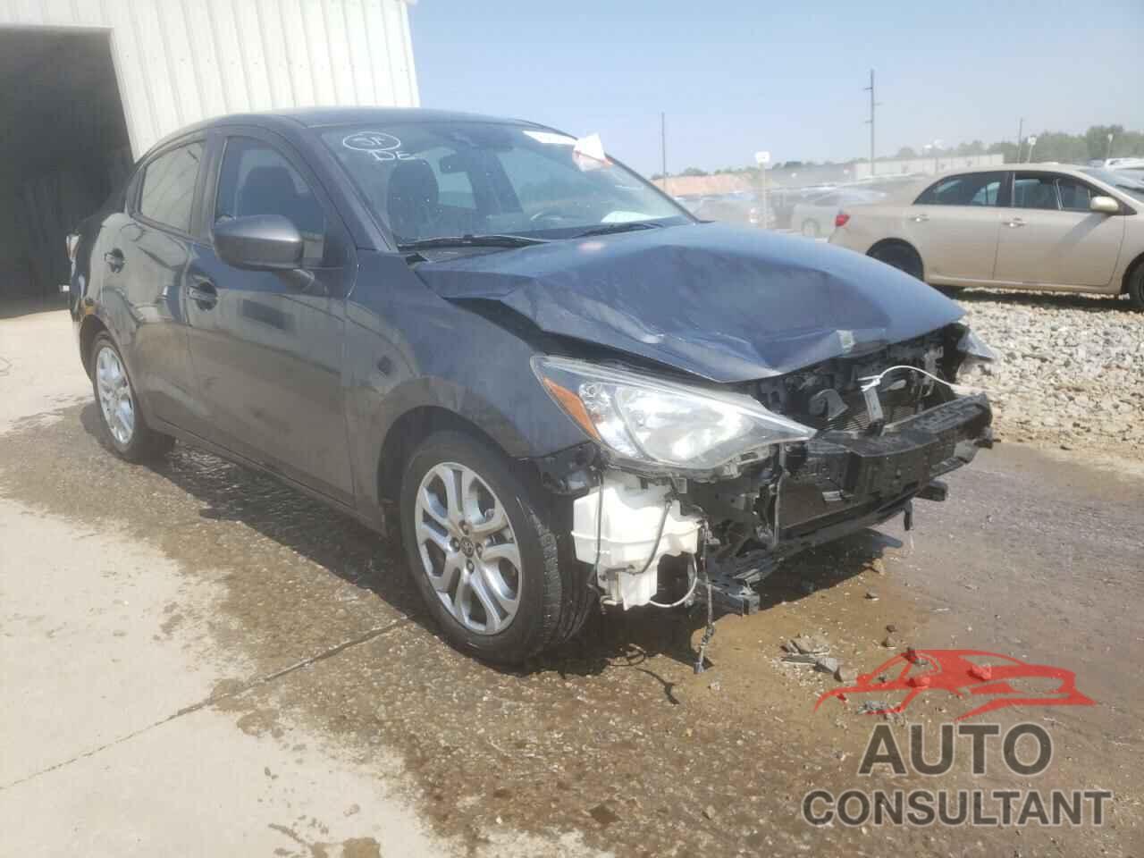 TOYOTA YARIS 2017 - 3MYDLBYV6HY185792
