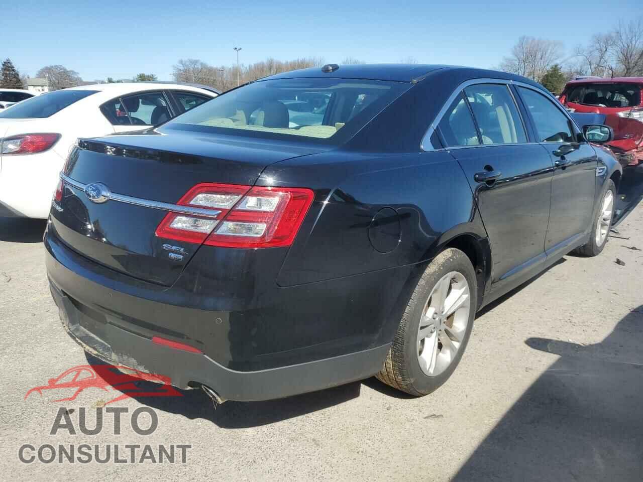 FORD TAURUS 2018 - 1FAHP2H85JG117883