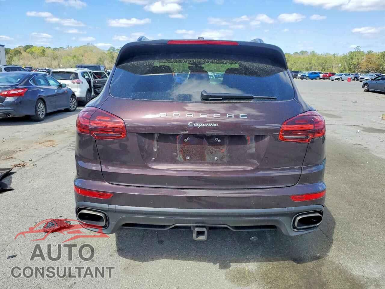 PORSCHE CAYENNE 2017 - WP1AA2A23HKA84388