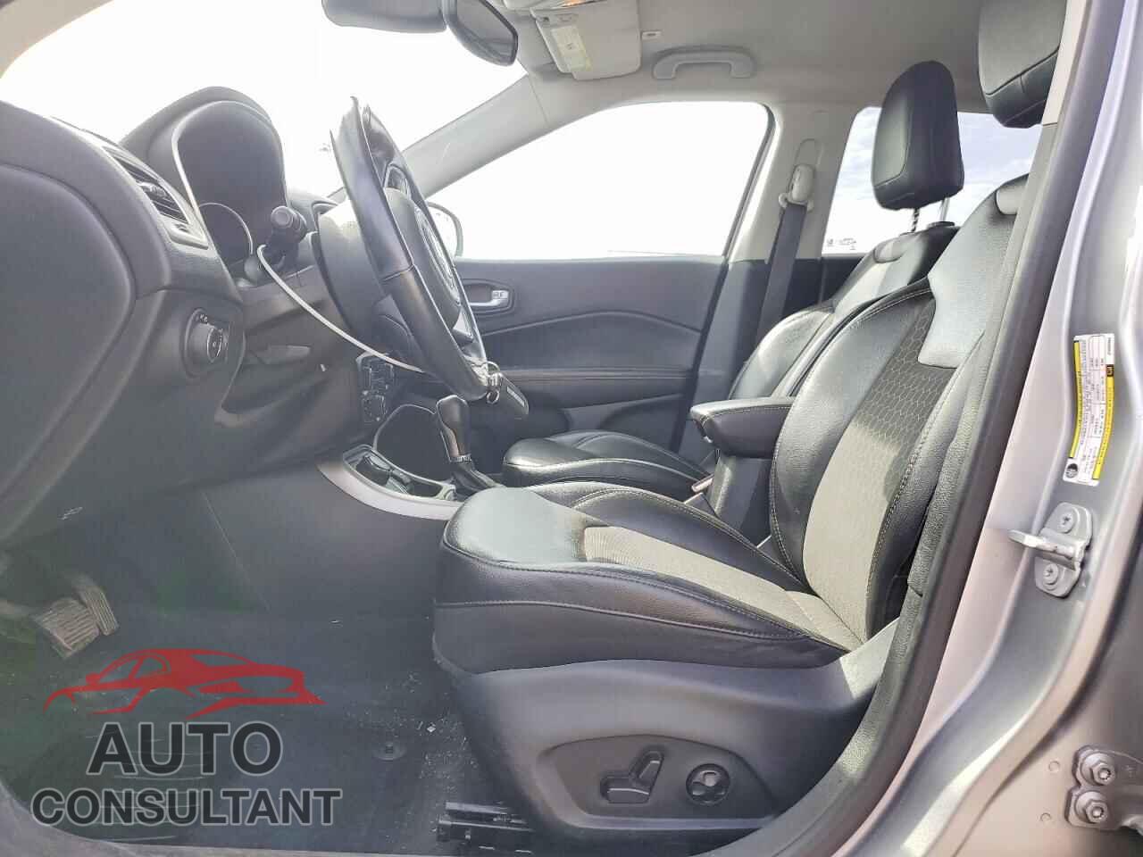 JEEP COMPASS 2018 - 3C4NJDBB2JT255682