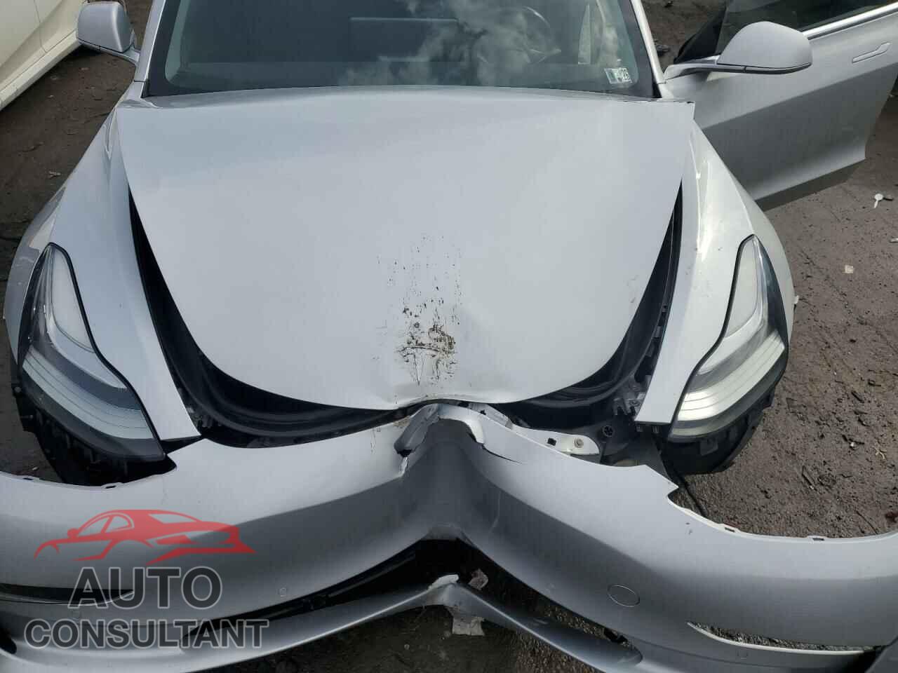 TESLA MODEL 3 2018 - 5YJ3E1EA7JF015264