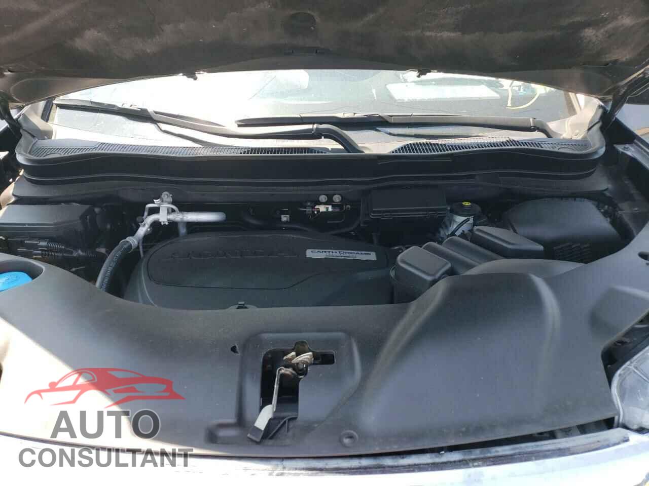HONDA PILOT 2017 - 5FNYF6H77HB095269