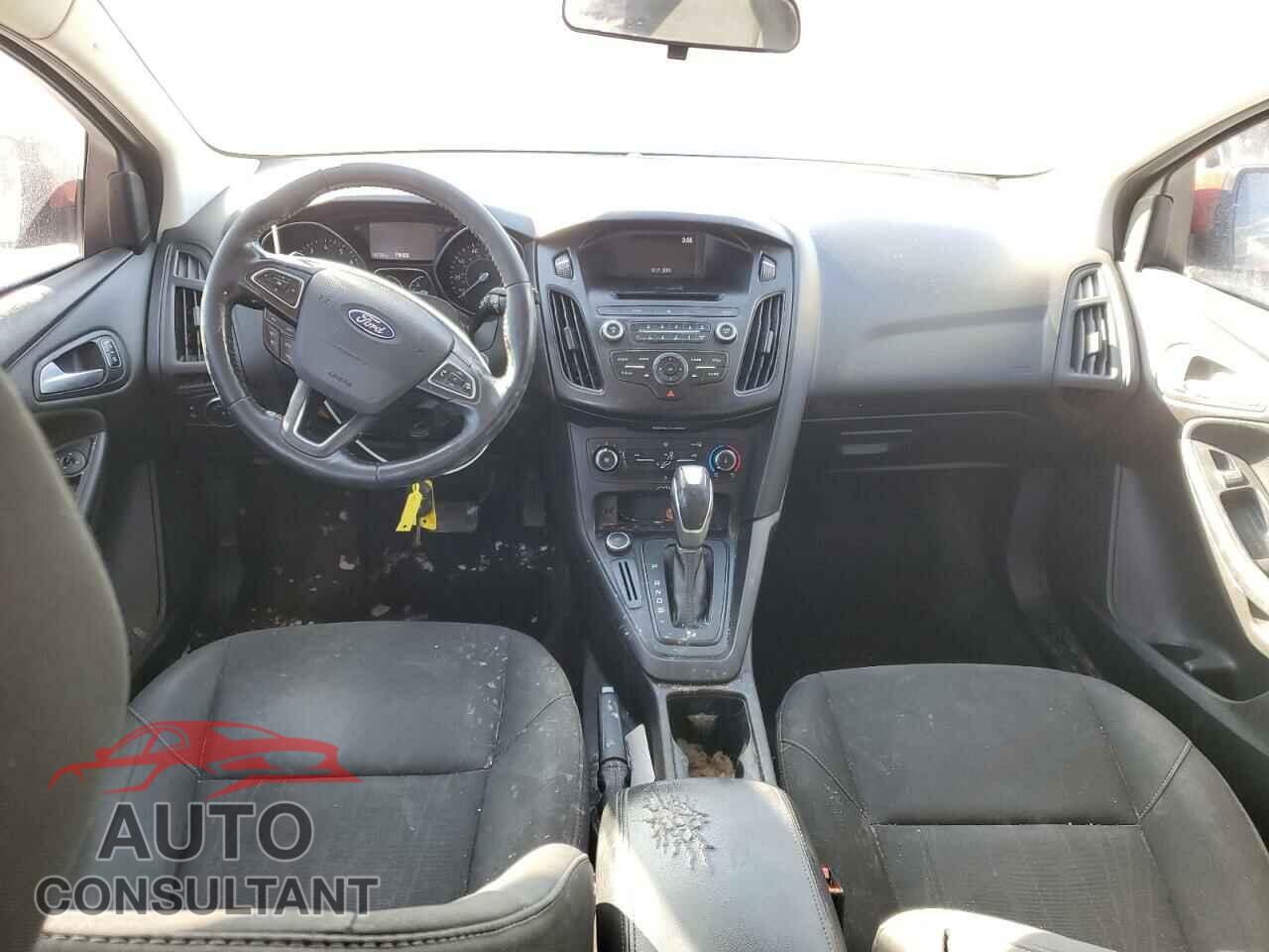 FORD FOCUS 2016 - 1FADP3K2XGL371260