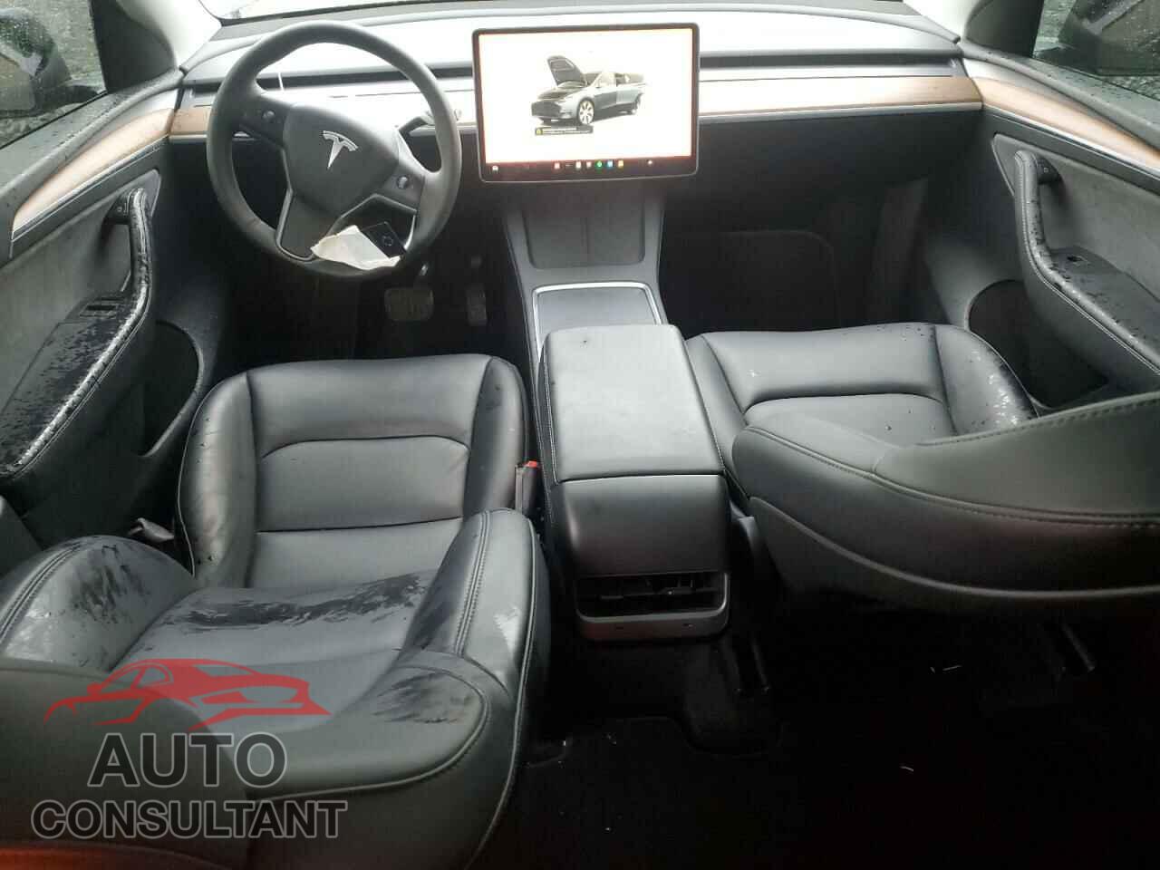 TESLA MODEL Y 2024 - 7SAYGDED6RF093531