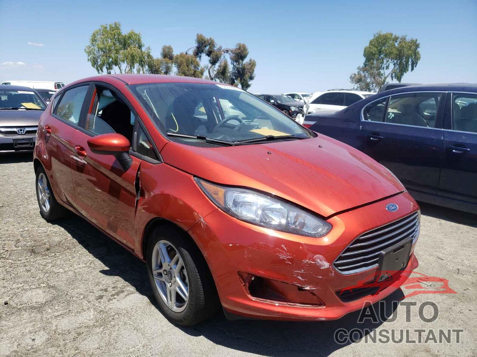 FORD FIESTA 2018 - 3FADP4EJ2JM129433