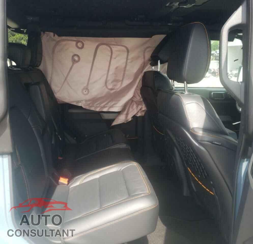 FORD BRONCO BAS 2022 - 1FMEE5DP3NLA95974