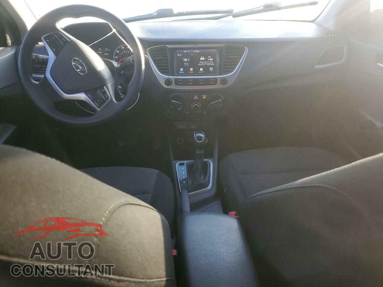 HYUNDAI ACCENT 2018 - 3KPC24A32JE026826