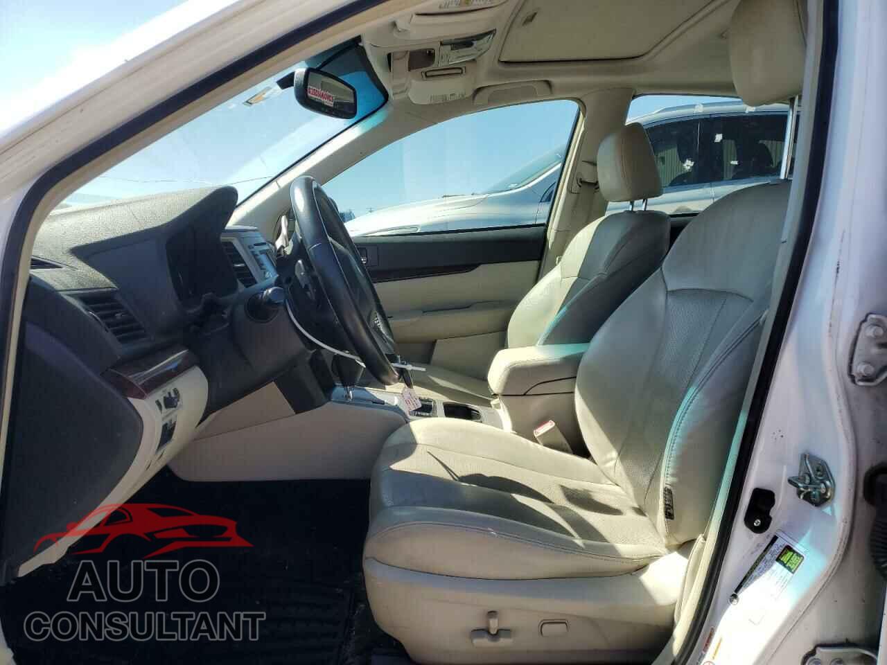 SUBARU LEGACY 2014 - 4S3BMCL67E3028771