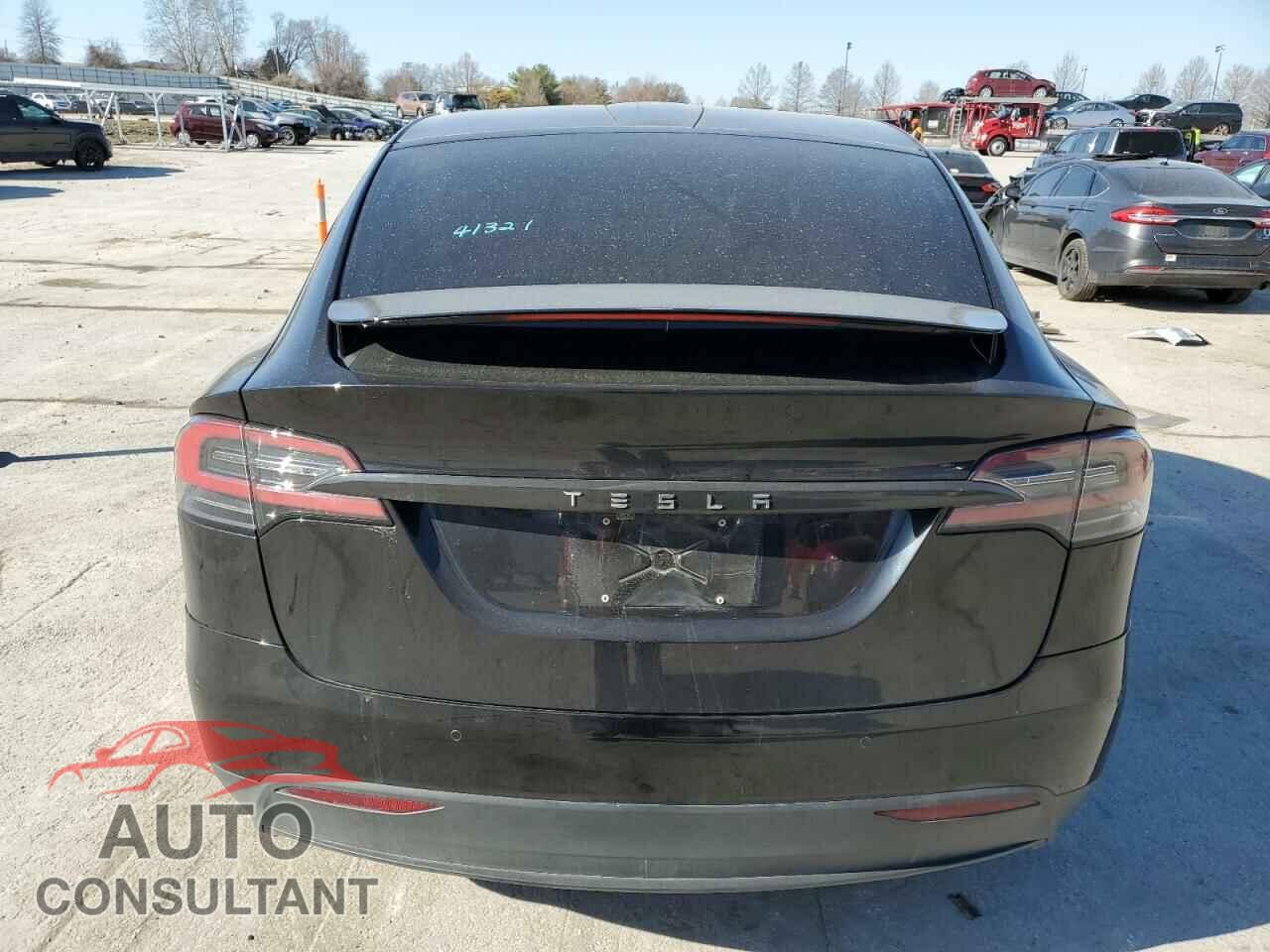 TESLA MODEL X 2016 - 5YJXCBE20GF011801