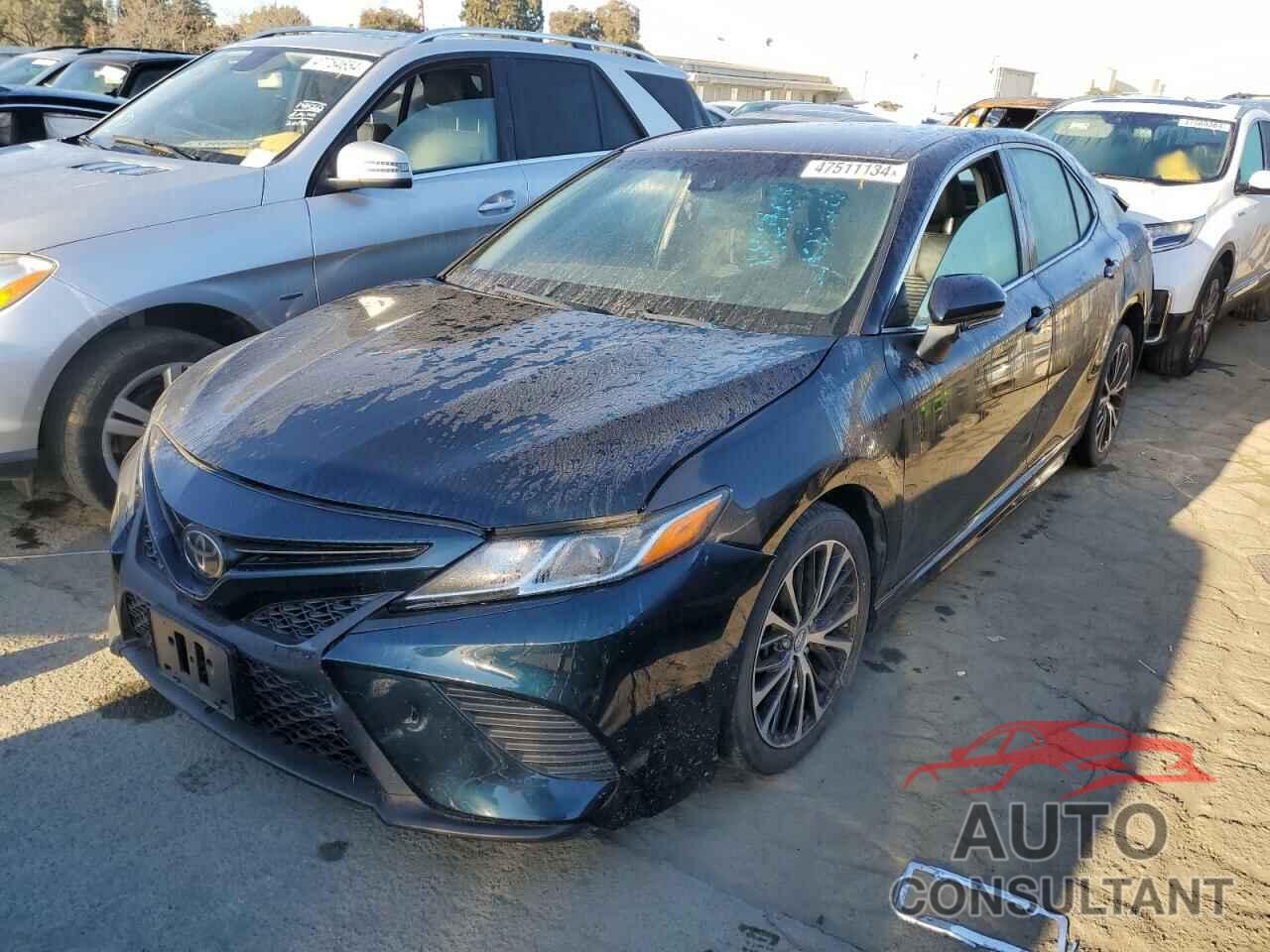 TOYOTA CAMRY 2018 - 4T1B11HK9JU653515