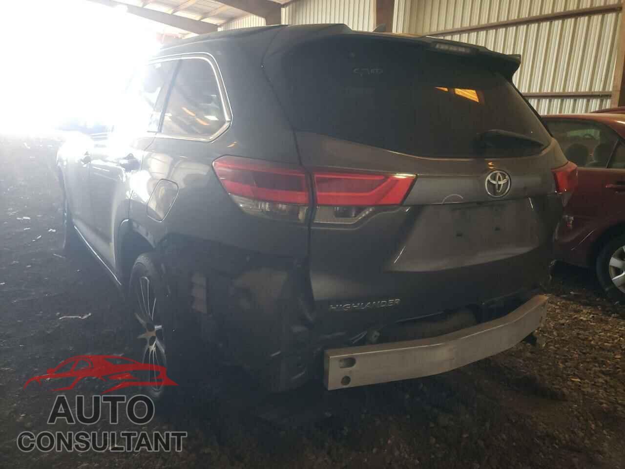 TOYOTA HIGHLANDER 2017 - 5TDKZRFH3HS509072