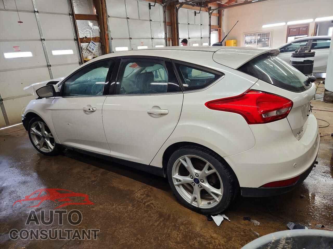 FORD FOCUS 2015 - 1FADP3N27FL303508