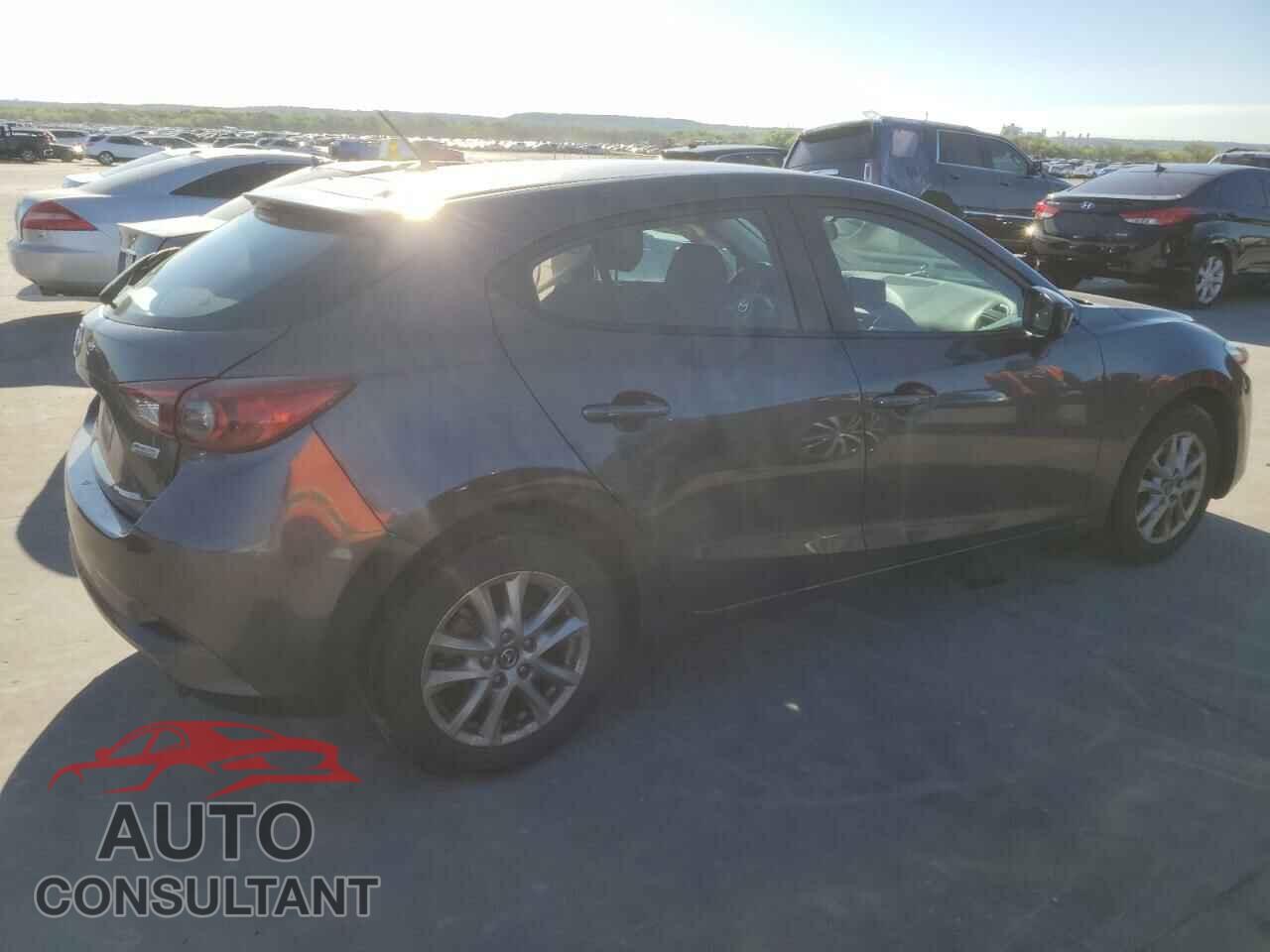 MAZDA 3 2017 - 3MZBN1K7XHM134885