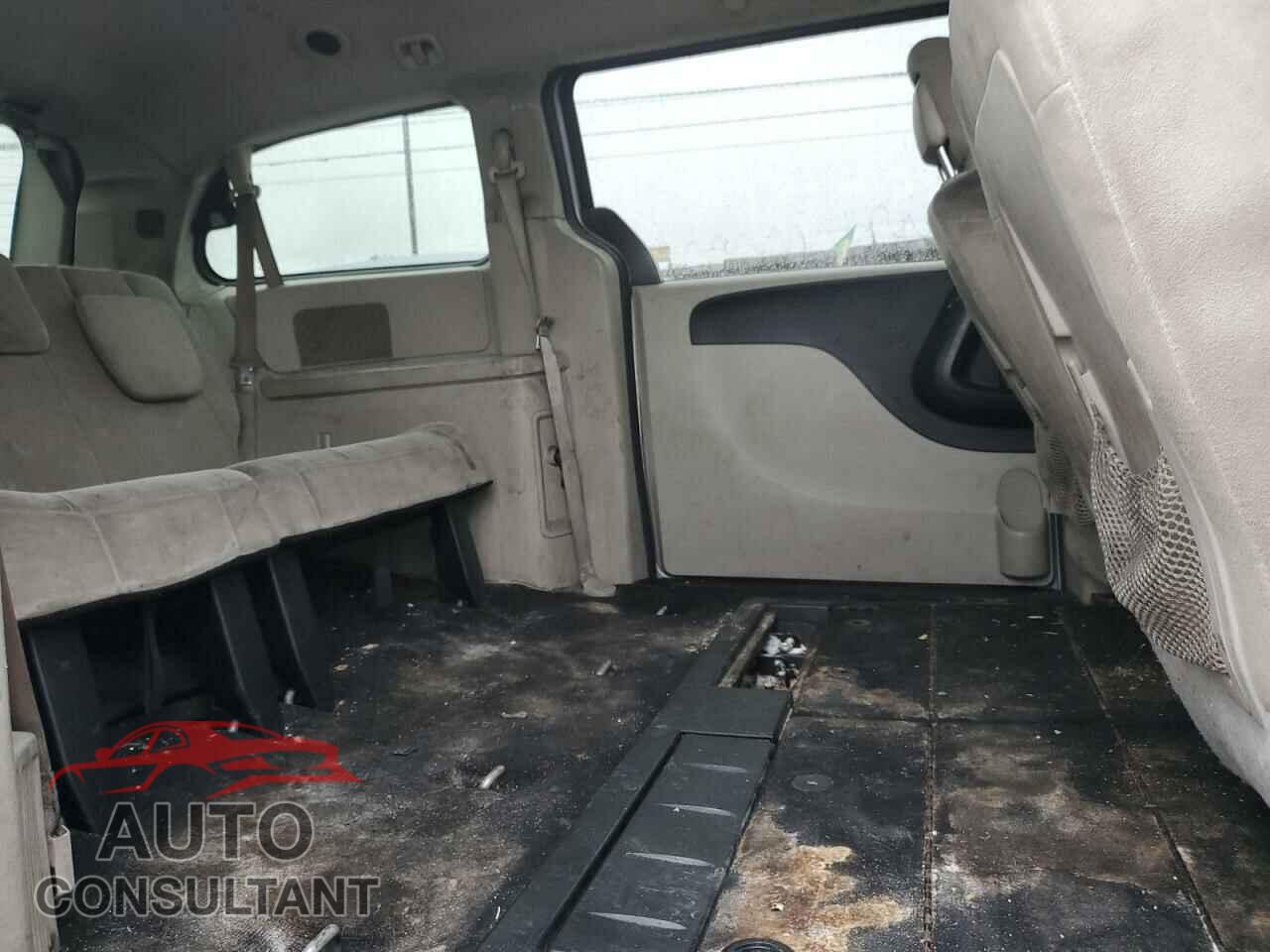 DODGE CARAVAN 2013 - 2C4RDGCG5DR580175
