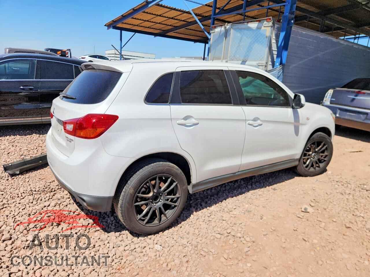 MITSUBISHI OUTLANDER 2015 - 4A4AP4AU1FE007567