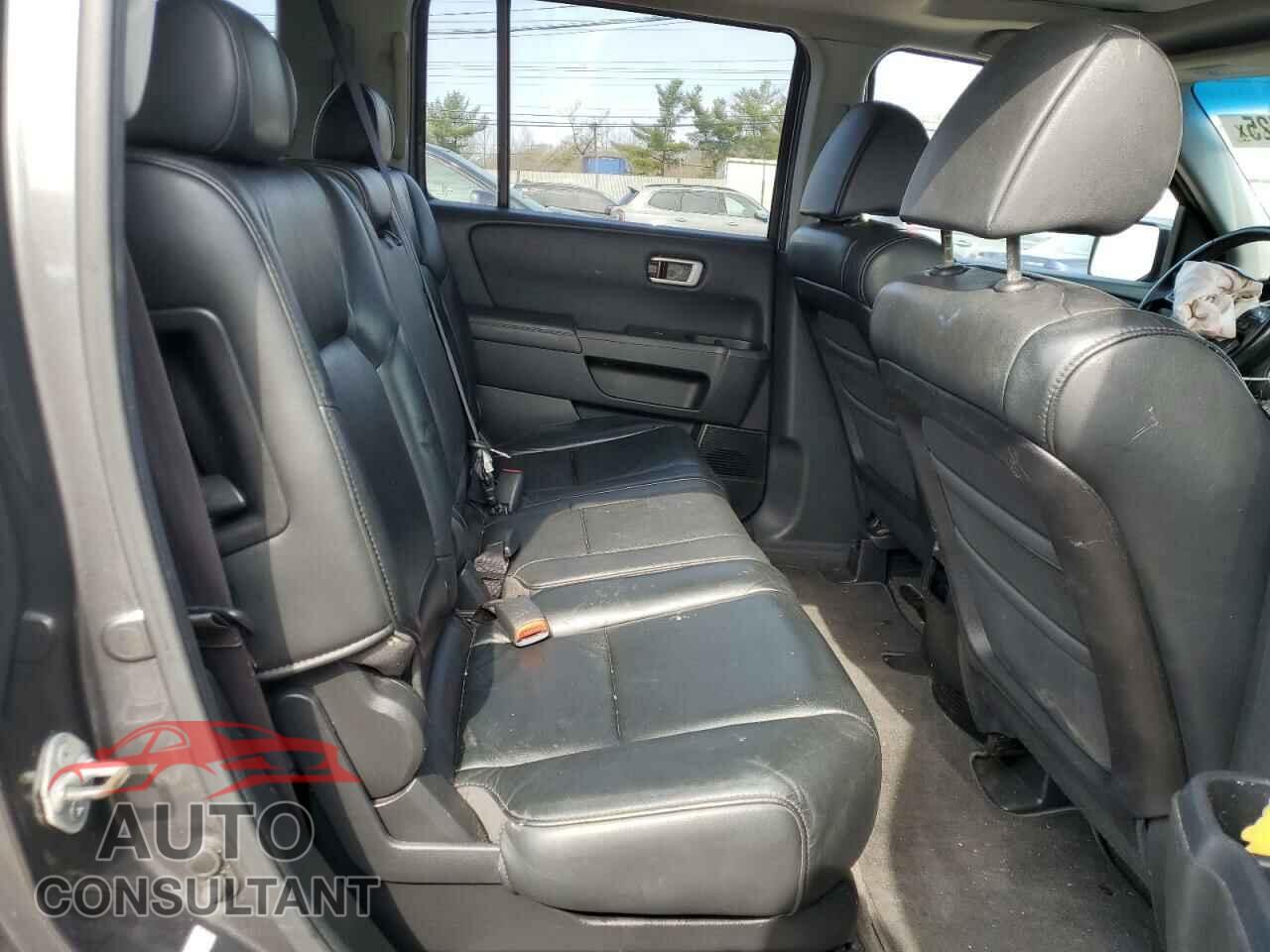 HONDA PILOT 2011 - 5FNYF4H51BB078204