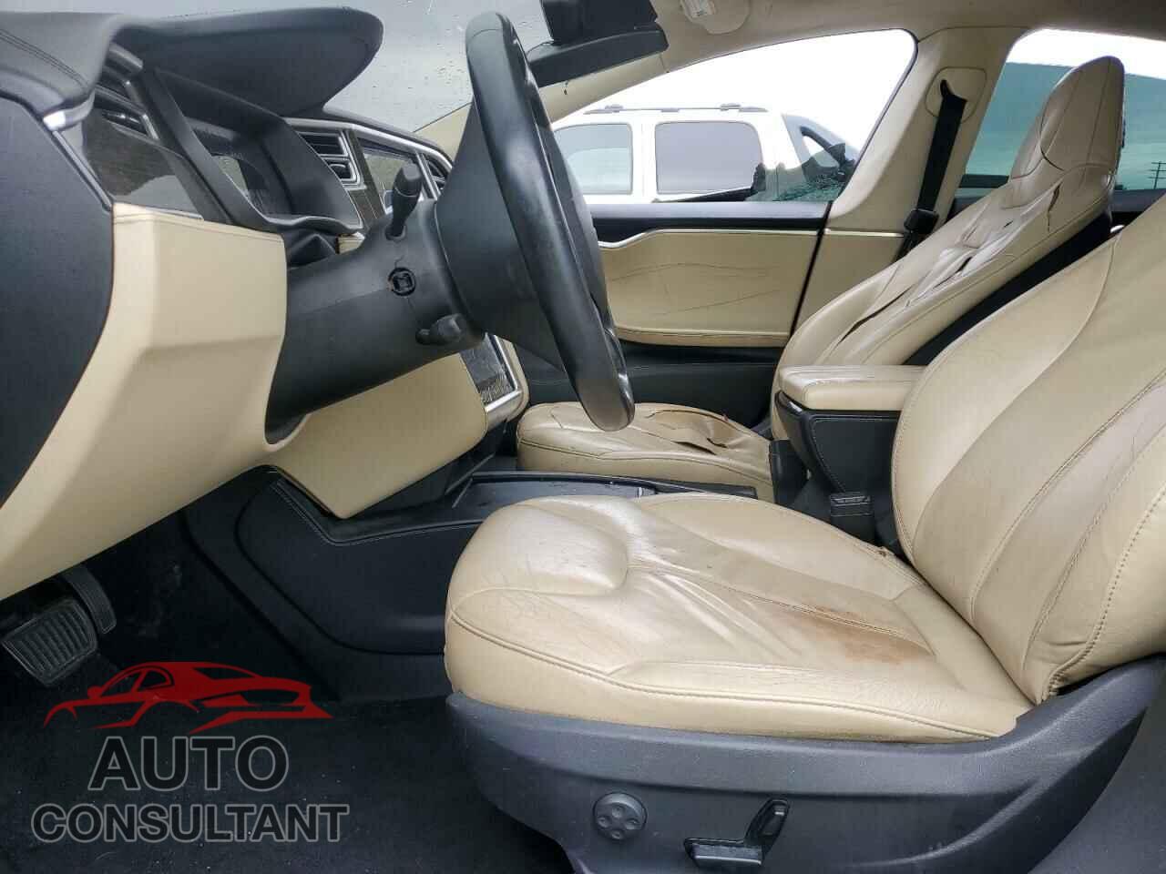 TESLA MODEL S 2014 - 5YJSA1H19EFP49431