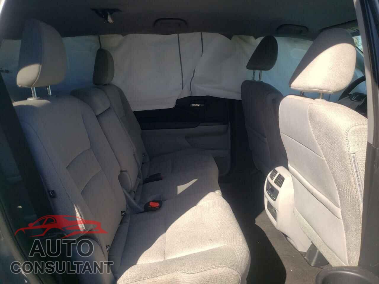 HONDA PILOT 2017 - 5FNYF5H3XHB043027