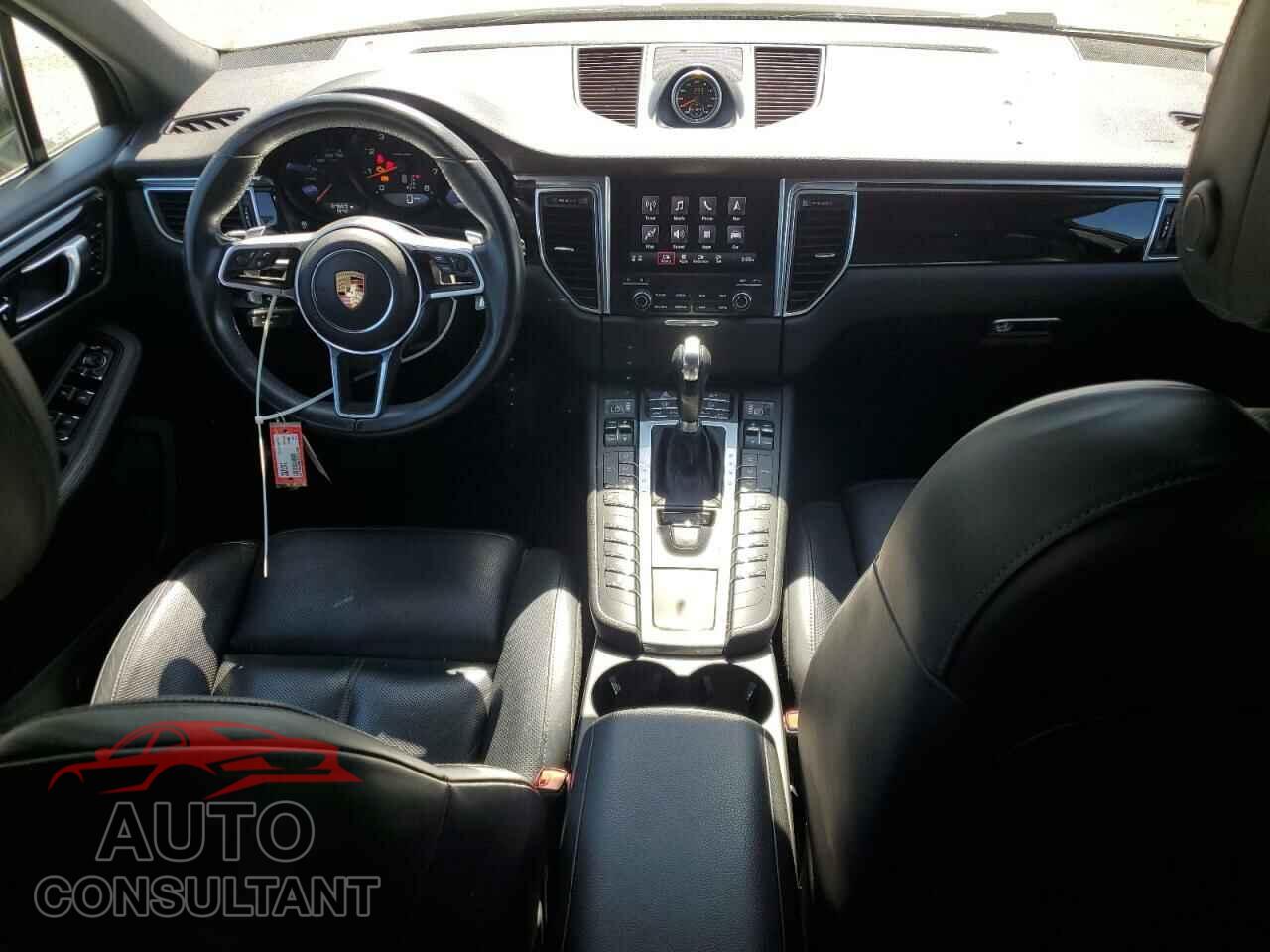 PORSCHE MACAN 2018 - WP1AA2A56JLB15059