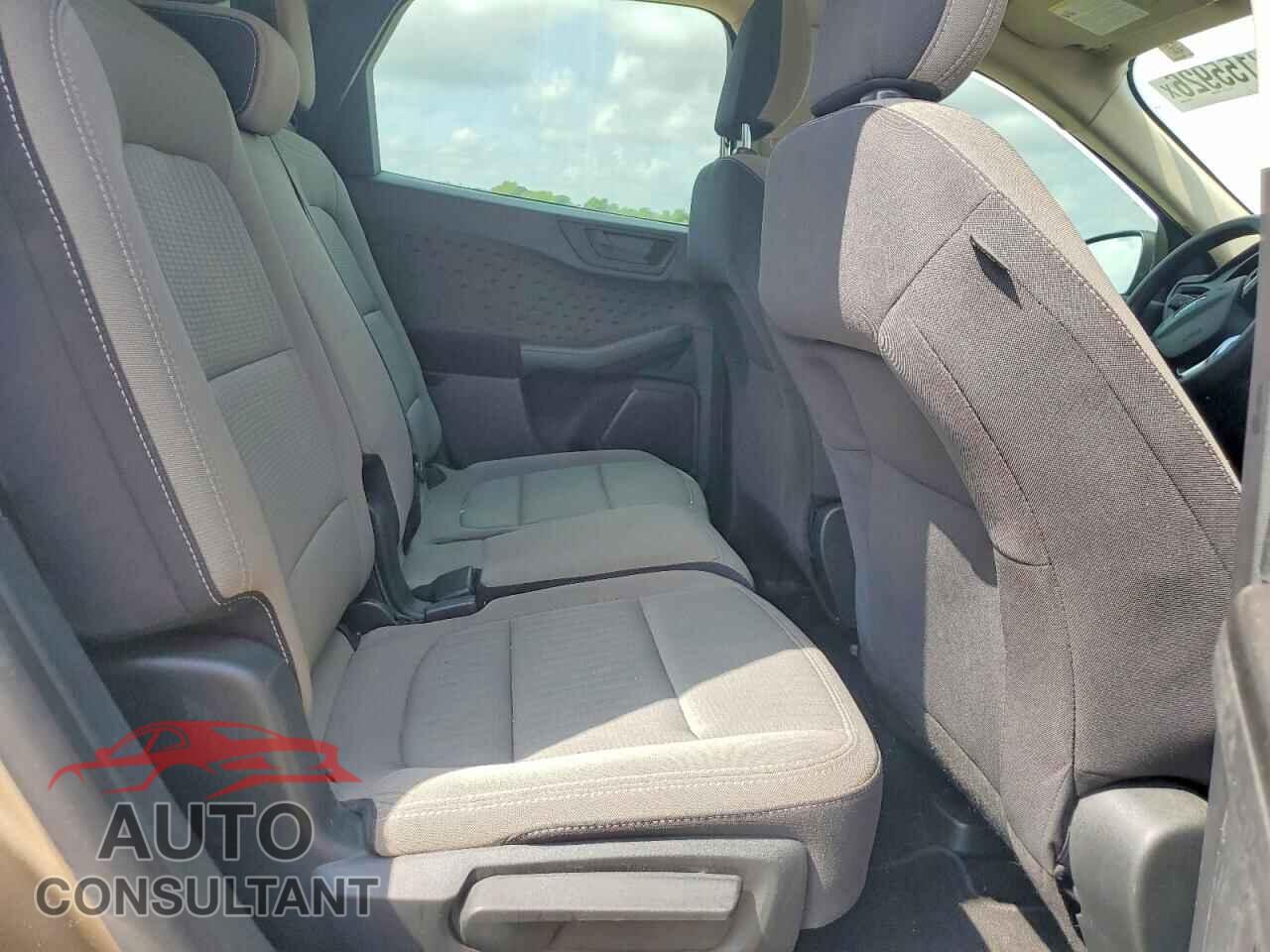 FORD ESCAPE 2020 - 1FMCU0F63LUA62403
