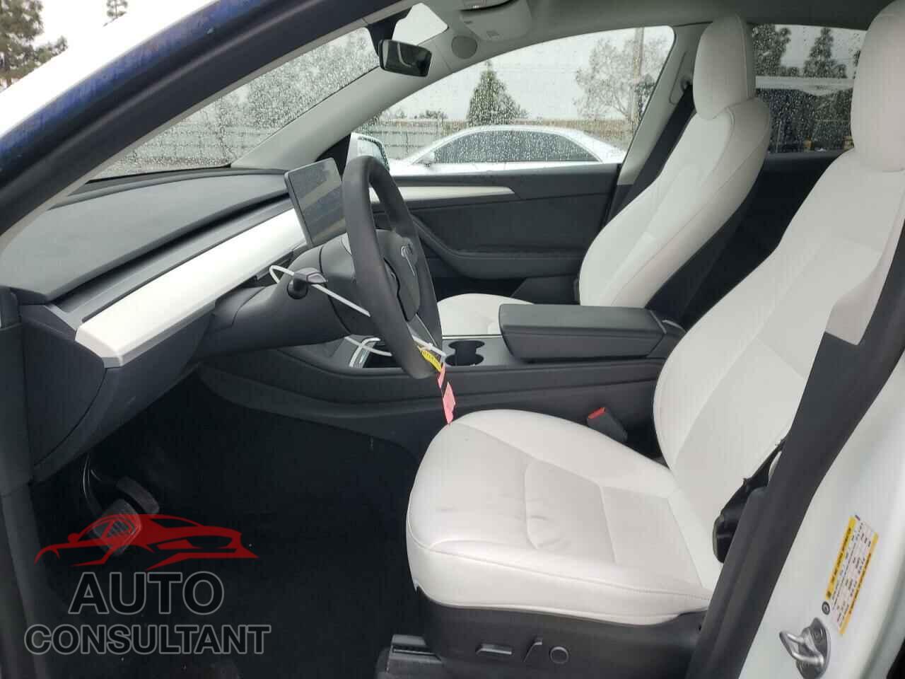 TESLA MODEL Y 2023 - 7SAYGDEE6PF628928