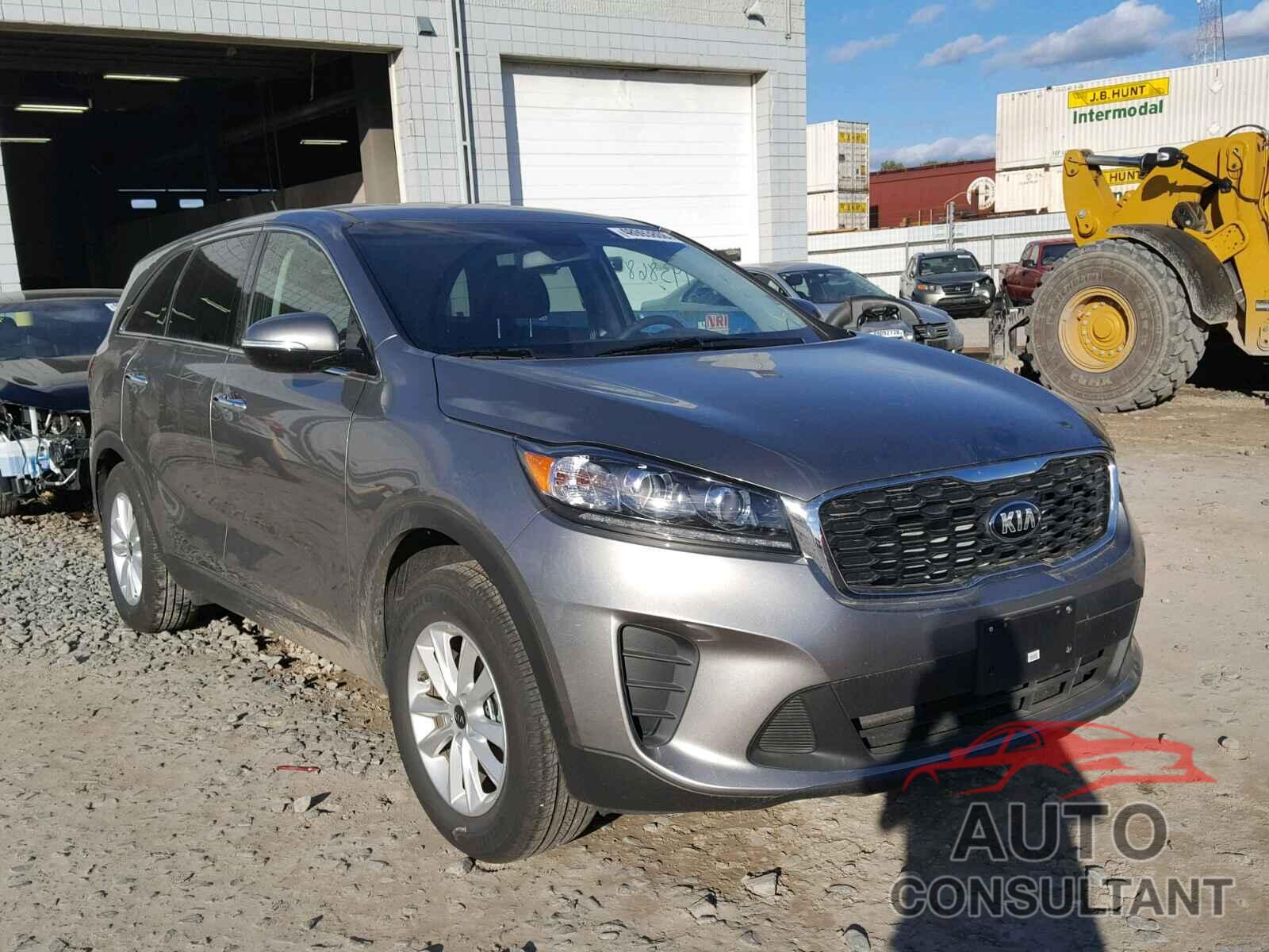 KIA SORENTO LX 2019 - 5XYPG4A54KG490208
