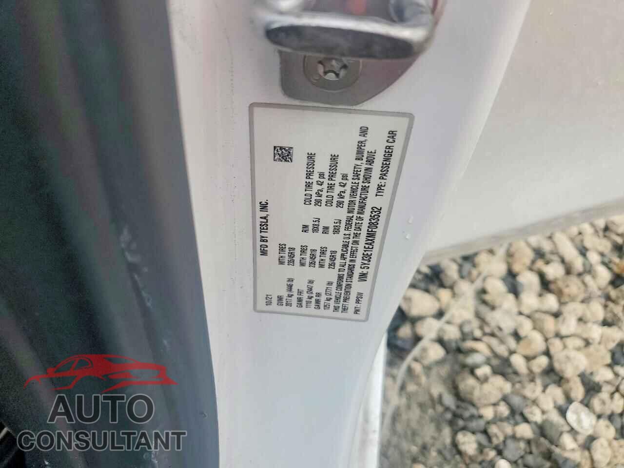 TESLA MODEL 3 2021 - 5YJ3E1EAXMF083532