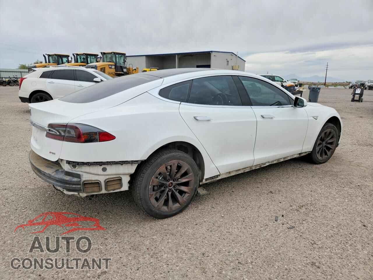 TESLA MODEL S 2013 - 5YJSA1DP2DFP03495