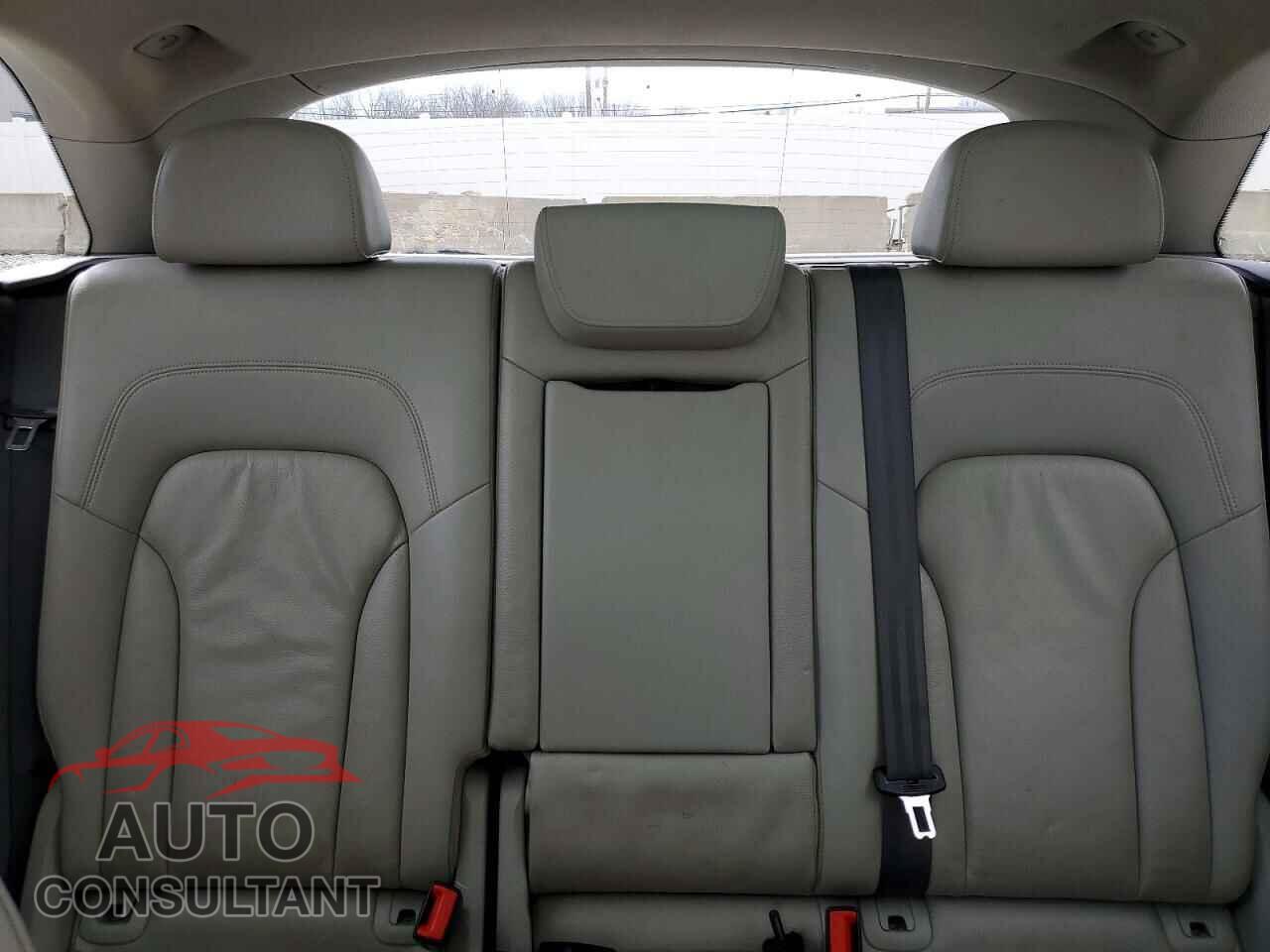 AUDI Q5 2012 - WA1LFAFP6CA048083