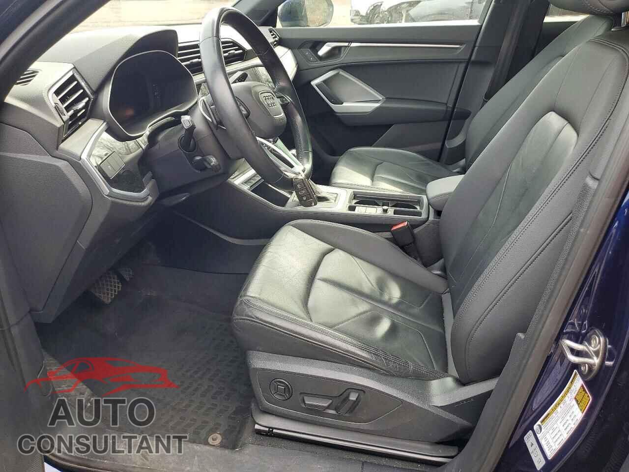 AUDI Q3 2021 - WA1DECF32M1031458