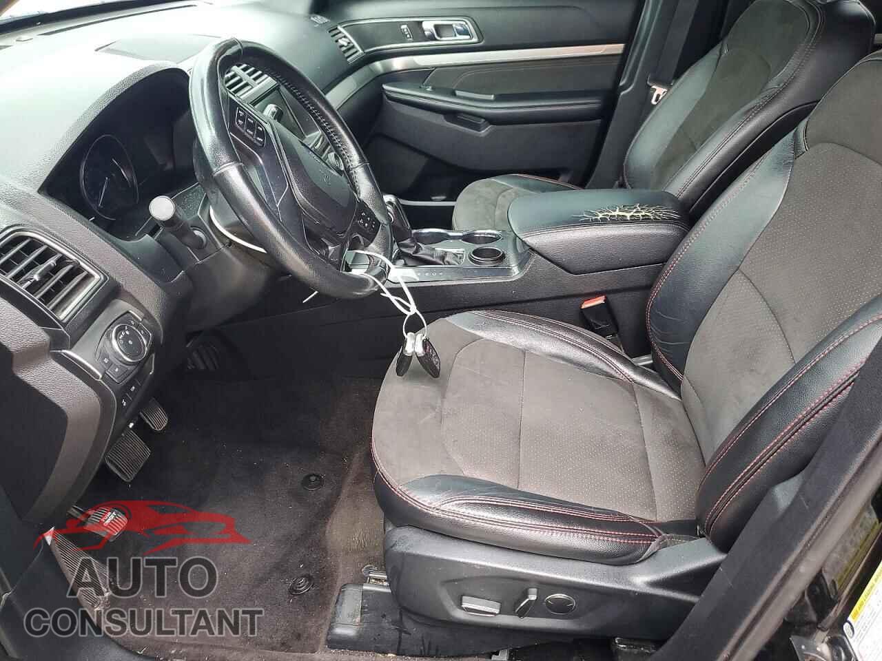 FORD EXPLORER 2018 - 1FM5K7D88JGB88781