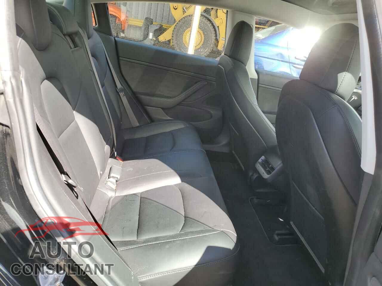 TESLA MODEL 3 2018 - 5YJ3E1EB9JF103256