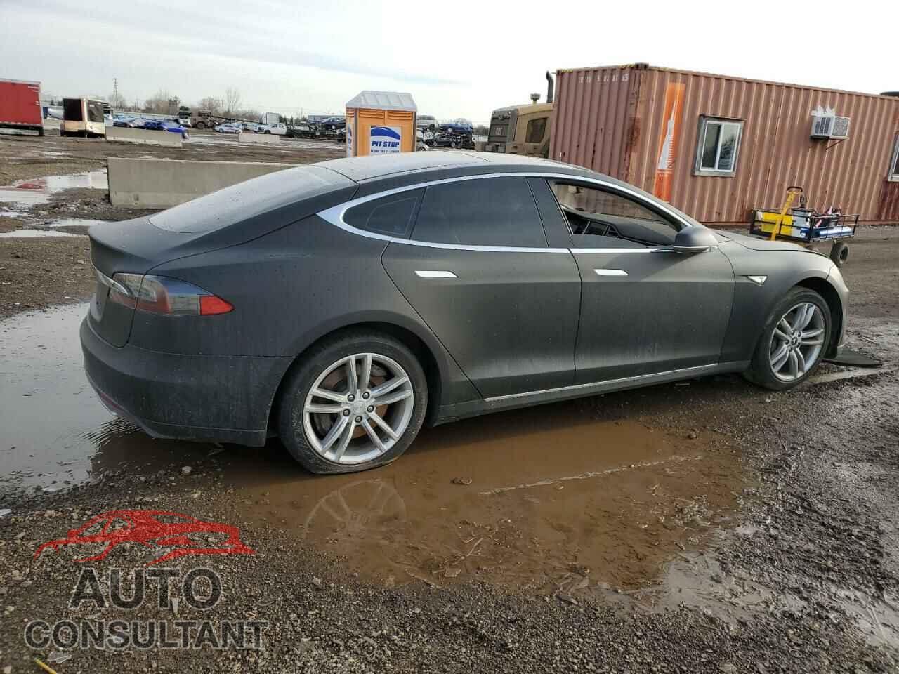 TESLA MODEL S 2015 - 5YJSA1H10FFP77457