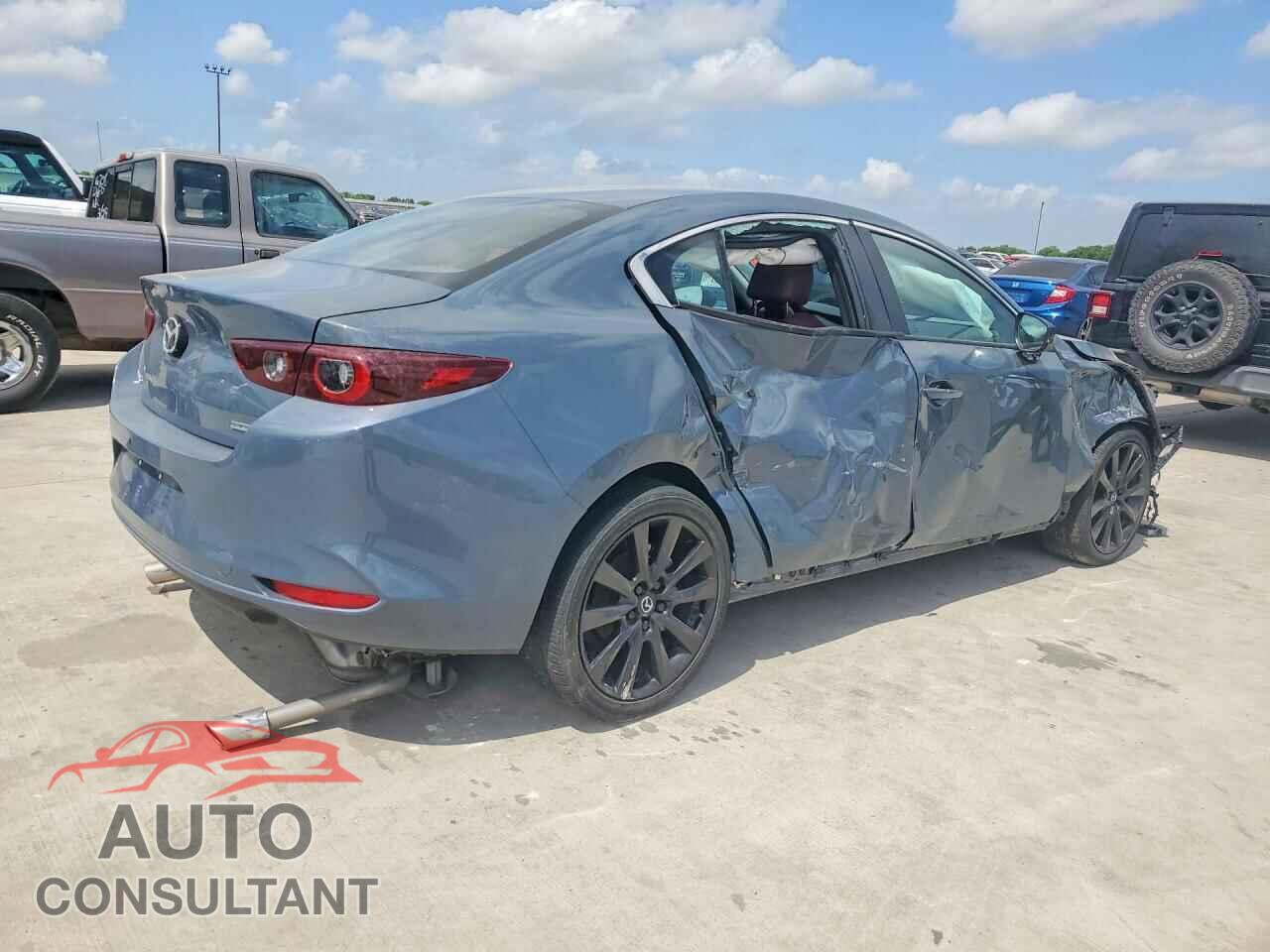 MAZDA 3 2023 - 3MZBPACM7PM381679